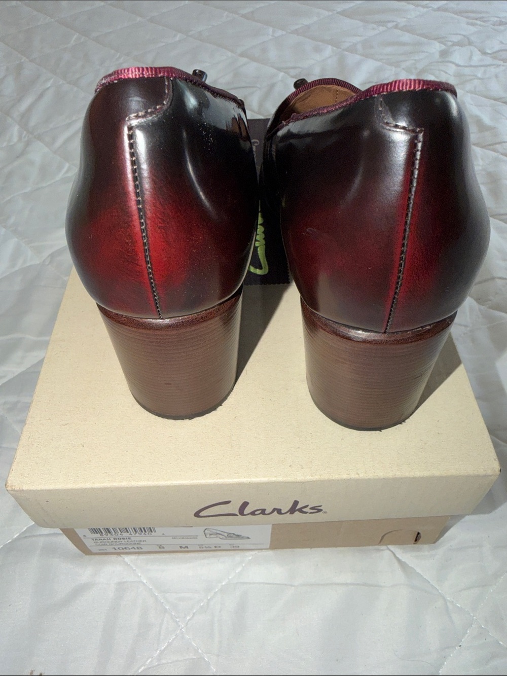 Clarks Women’s Burgundy Tassel Loafers with Plum Trim - Picture 4 of 7